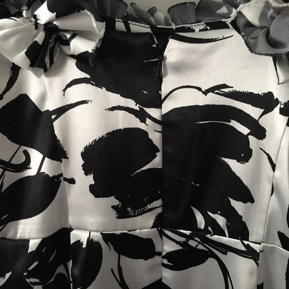 WHBM Gorgeous Floral Cocktail Dress 👗 - Picture 9 of 12